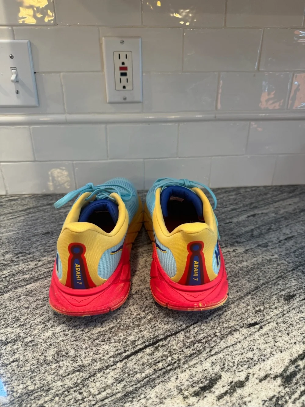 Men’s Hoka Arahi 7 Size 10.5